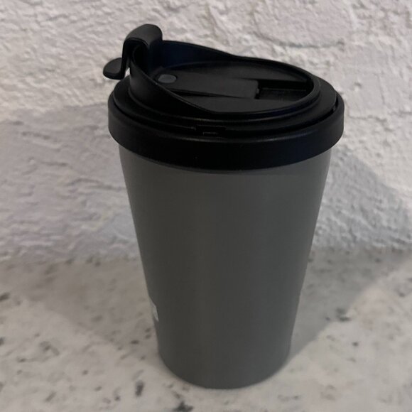 RARE UNIQLO Limited Edition Anniversary Tumbler – Japan Exclusive – Travel Coffe - Picture 5 of 8